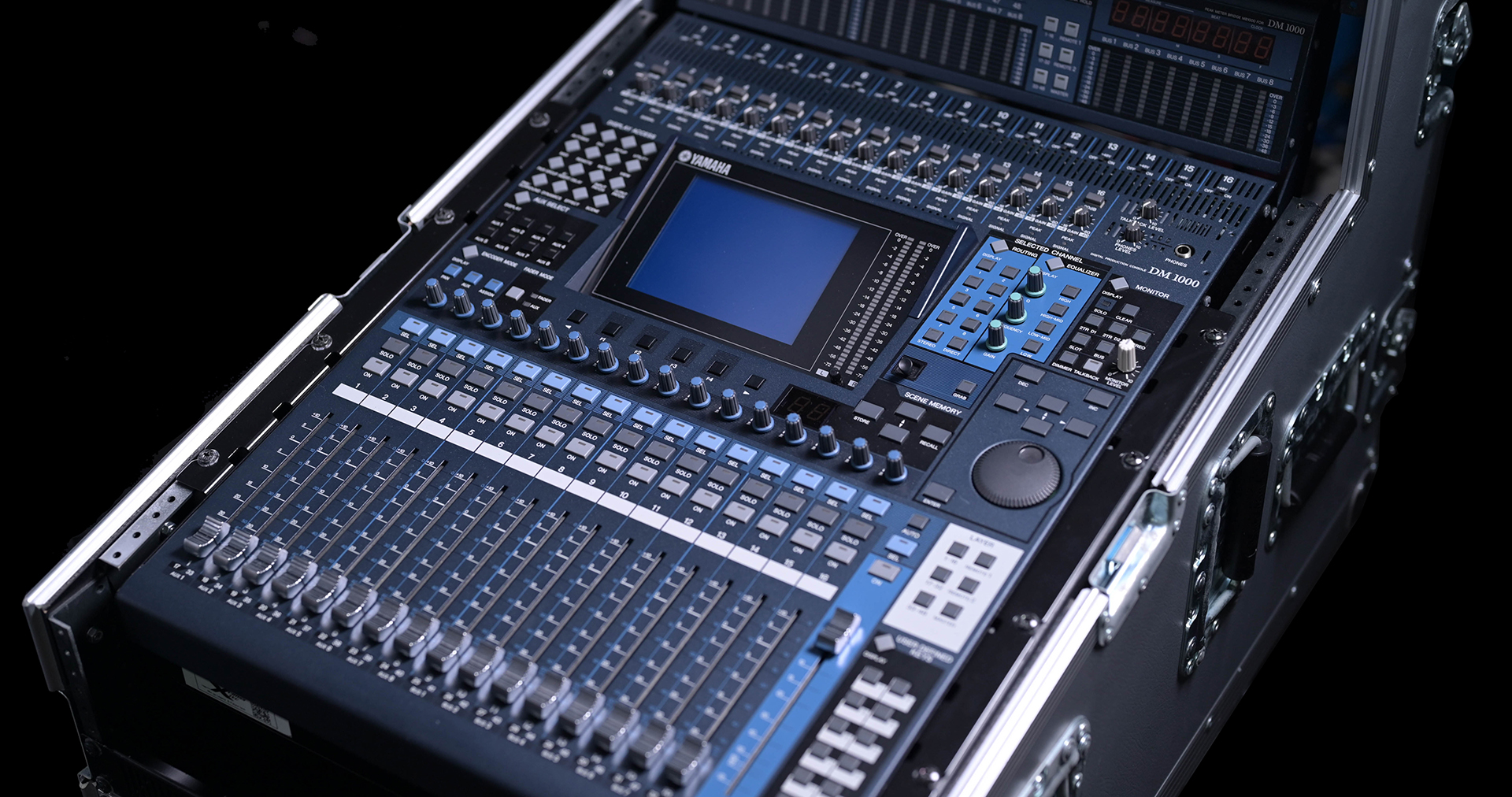 YAMAHA DM1000